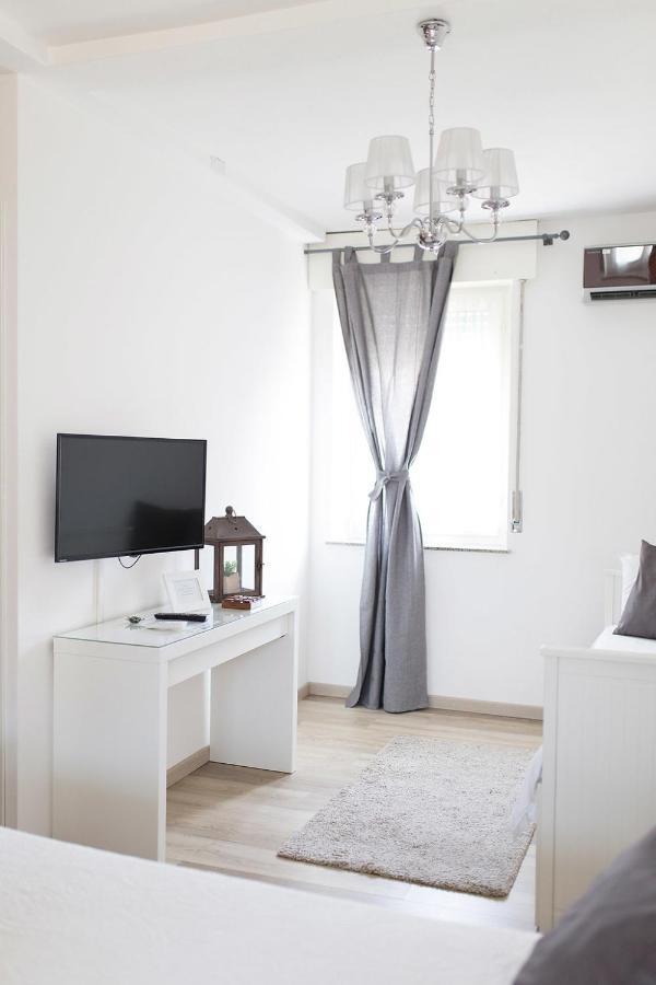 Il Giuelin Malpensa B&B Сомма-Ломбардо Экстерьер фото